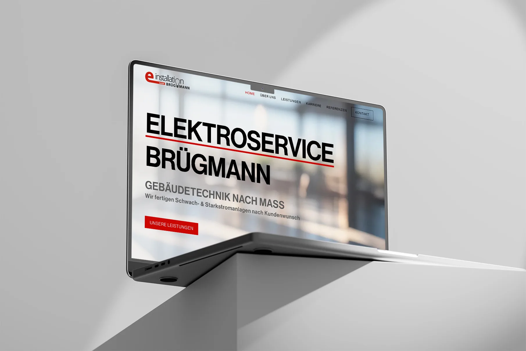 Startseite Elektroservice Bruegmann auf dem Laptop